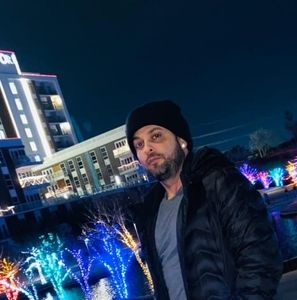 Meet your Posher, Leonel